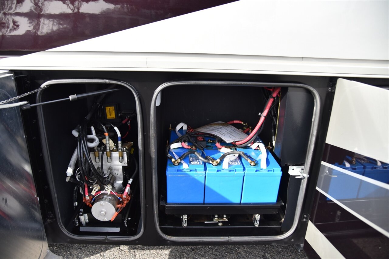 2019 Tiffin Allegro Bus 40IP   - Photo 34 - Orange, CA 92867