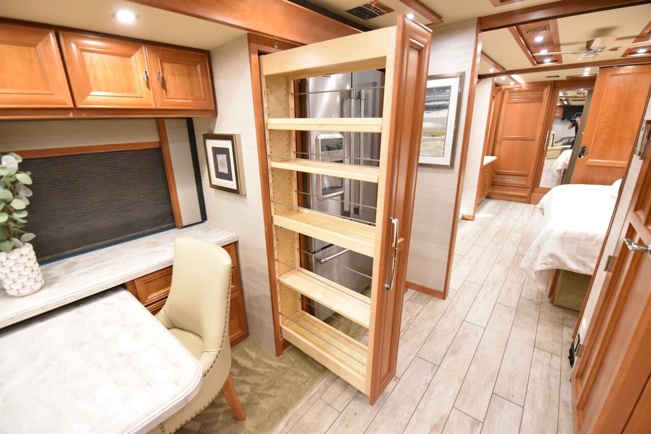 2019 Tiffin Allegro Bus 40IP   - Photo 61 - Orange, CA 92867