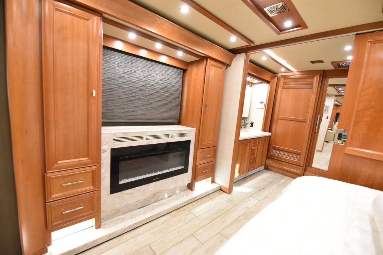 2019 Tiffin Allegro Bus 40IP   - Photo 69 - Orange, CA 92867