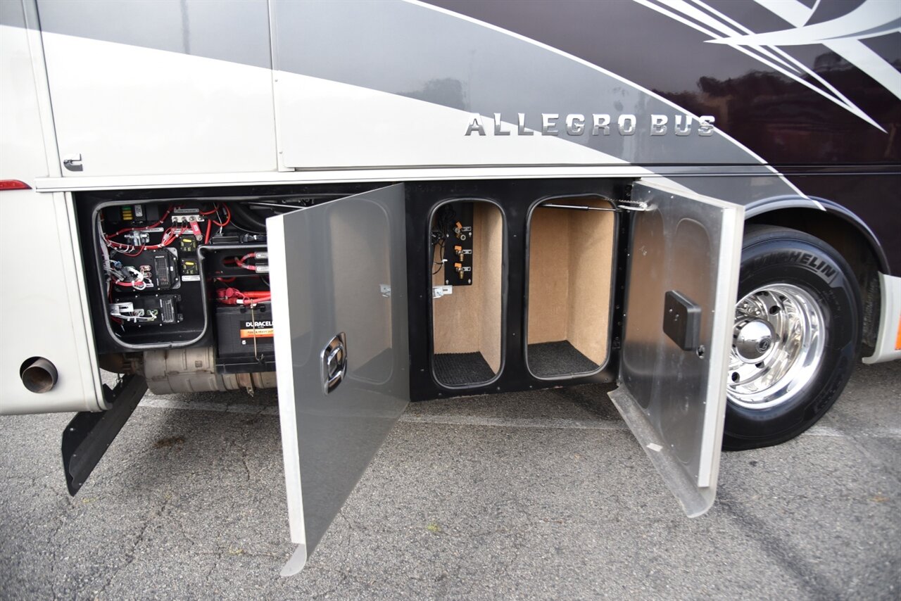 2019 Tiffin Allegro Bus 40IP   - Photo 21 - Orange, CA 92867