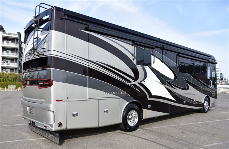 2019 Tiffin Allegro Bus 40IP   - Photo 2 - Orange, CA 92867