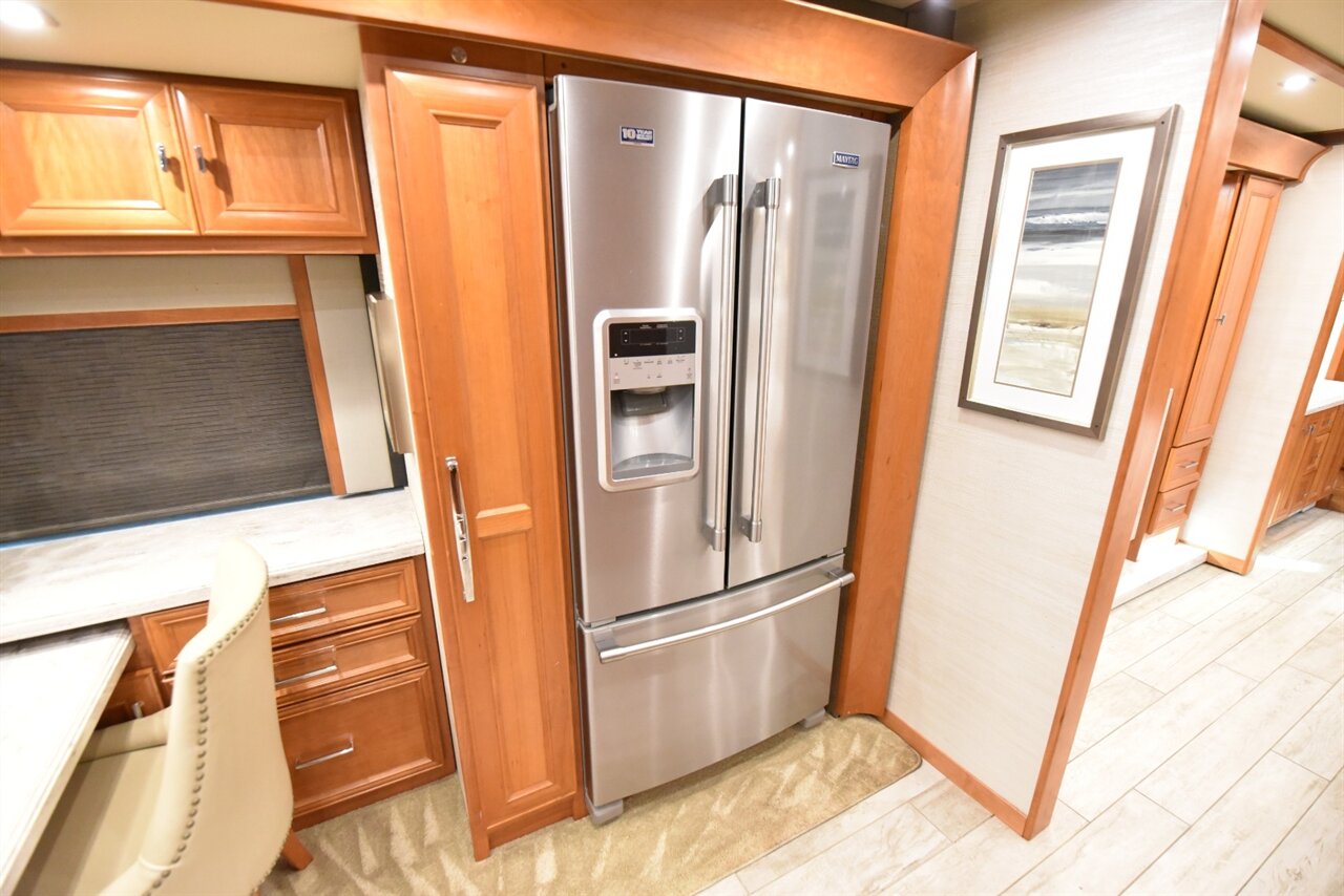 2019 Tiffin Allegro Bus 40IP   - Photo 62 - Orange, CA 92867