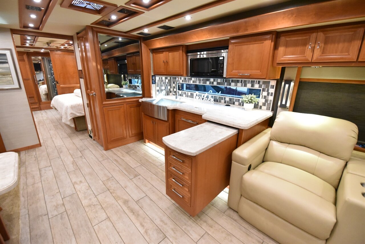 2019 Tiffin Allegro Bus 40IP   - Photo 51 - Orange, CA 92867