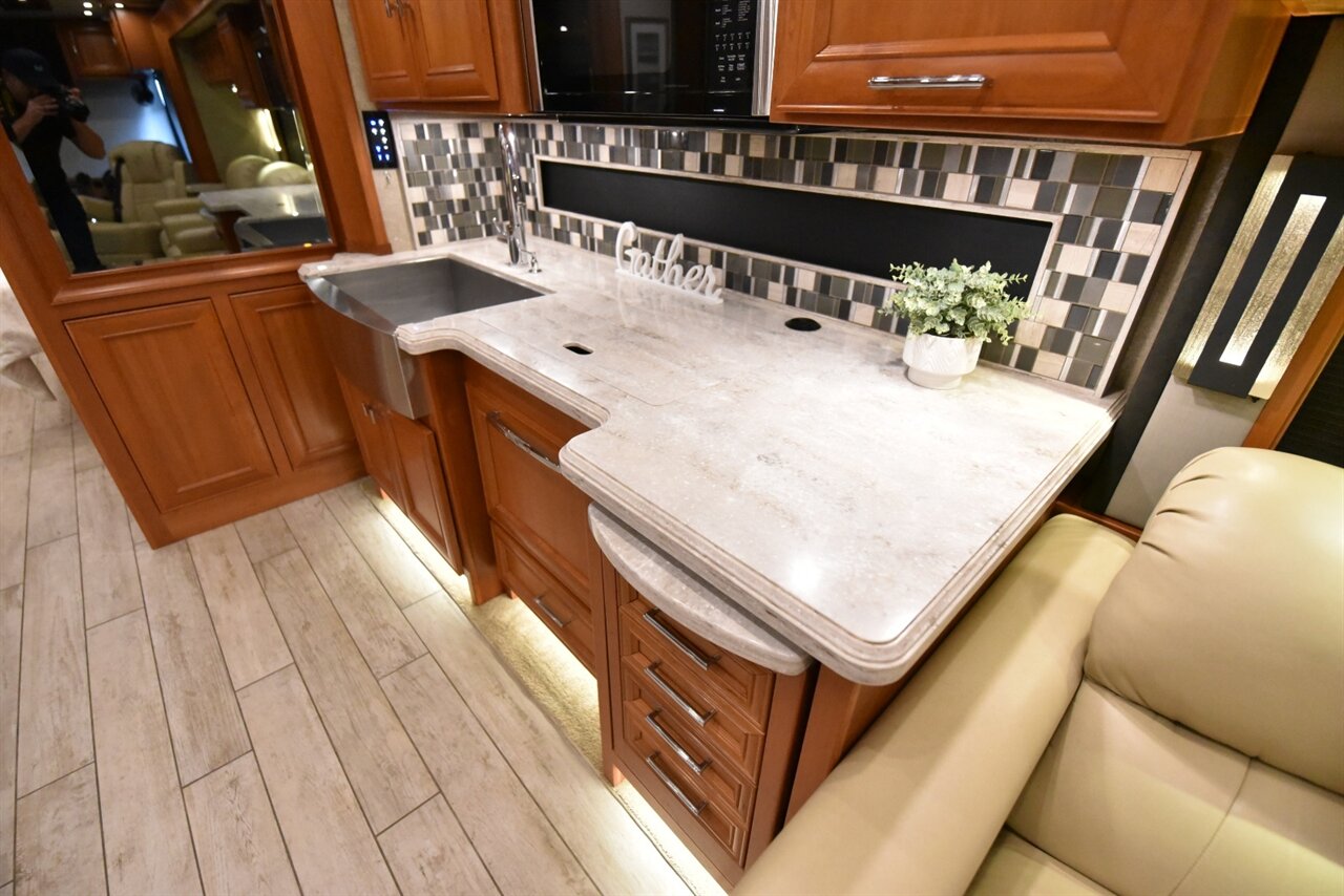 2019 Tiffin Allegro Bus 40IP   - Photo 54 - Orange, CA 92867