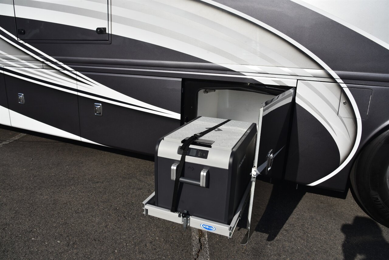 2024 Fleetwood Discovery LXE 40M   - Photo 51 - Orange, CA 92867