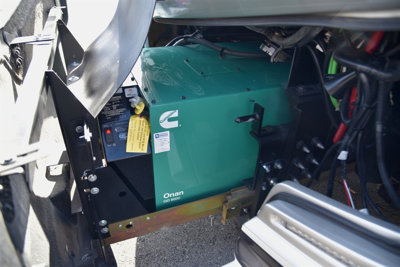 2024 Fleetwood Discovery LXE 40M   - Photo 53 - Orange, CA 92867