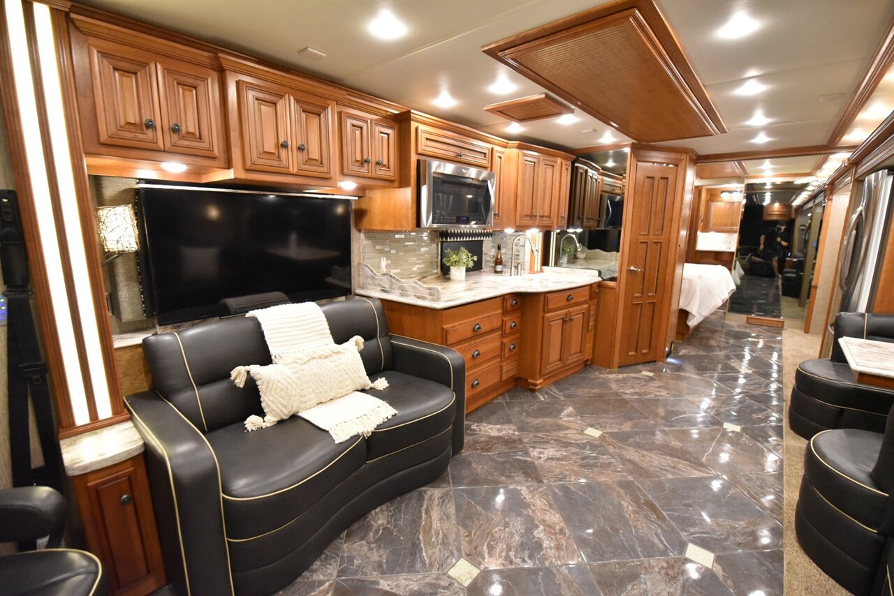 2015 Newmar Dutch star 3736 - Photo 30 - Orange, CA 92867