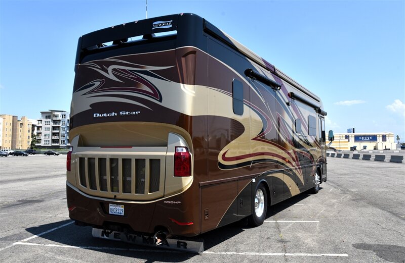 2015 Newmar Dutch star 3736 - Photo 3 - Orange, CA 92867