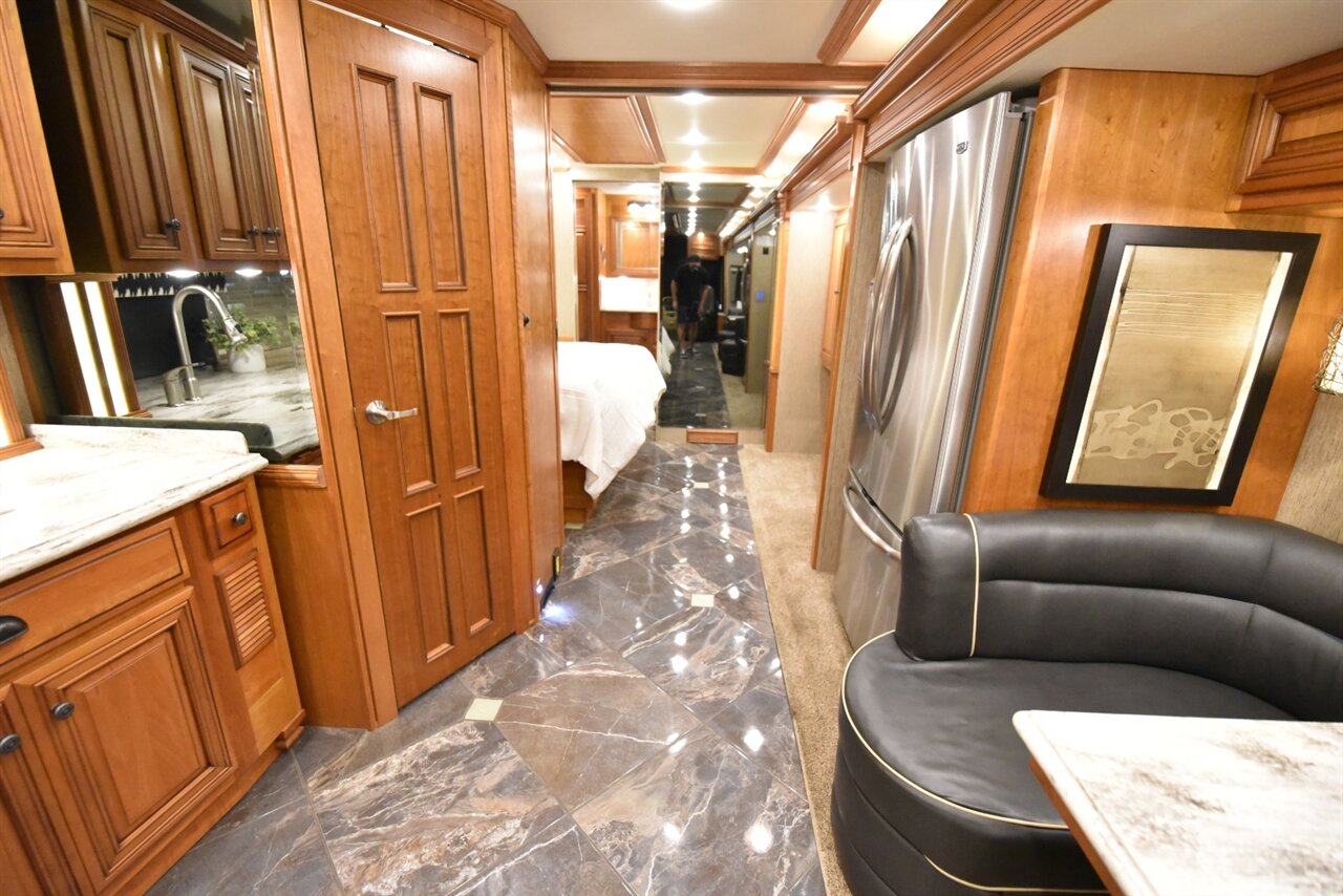 2015 Newmar Dutch star 3736 - Photo 42 - Orange, CA 92867
