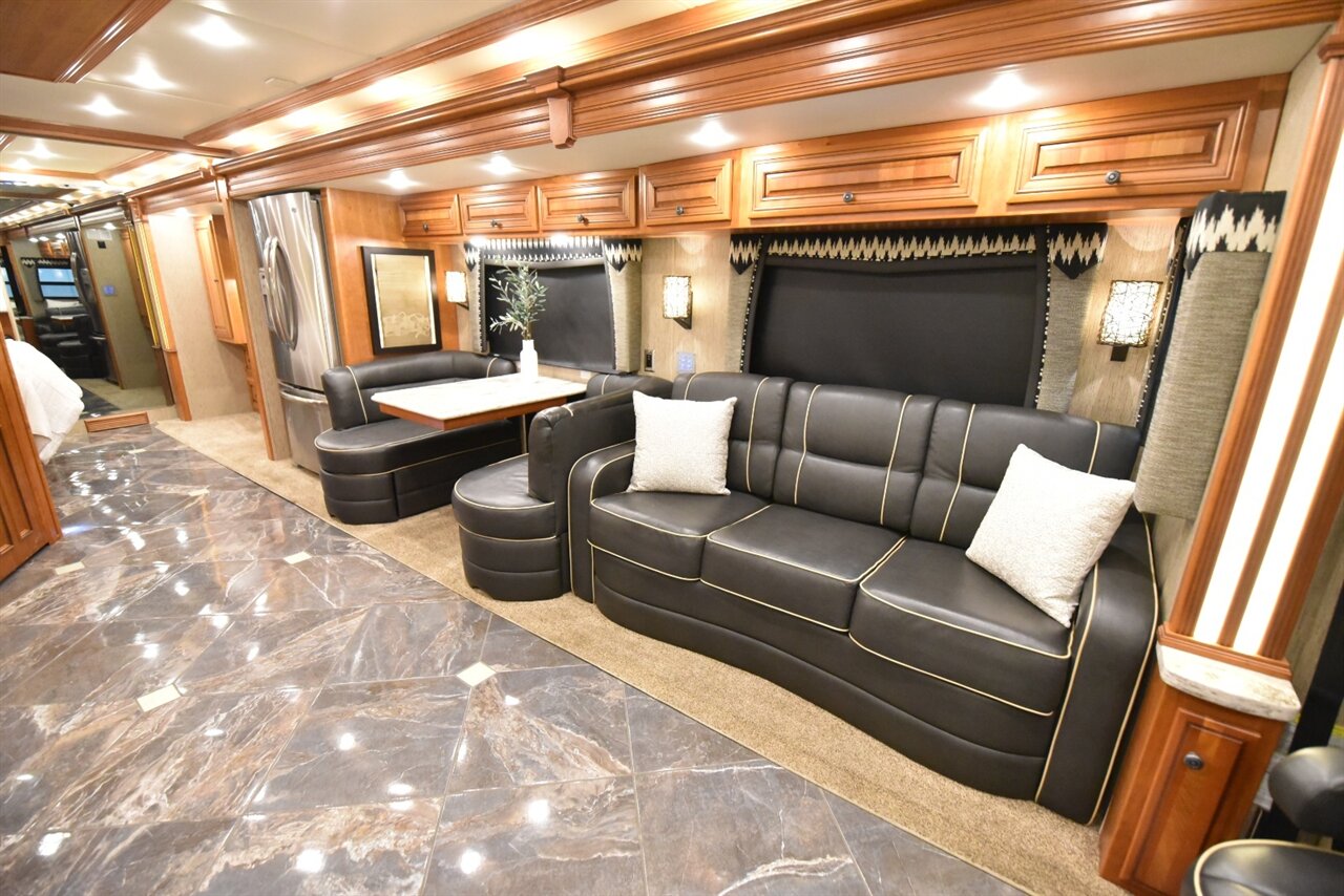 2015 Newmar Dutch star 3736 - Photo 32 - Orange, CA 92867