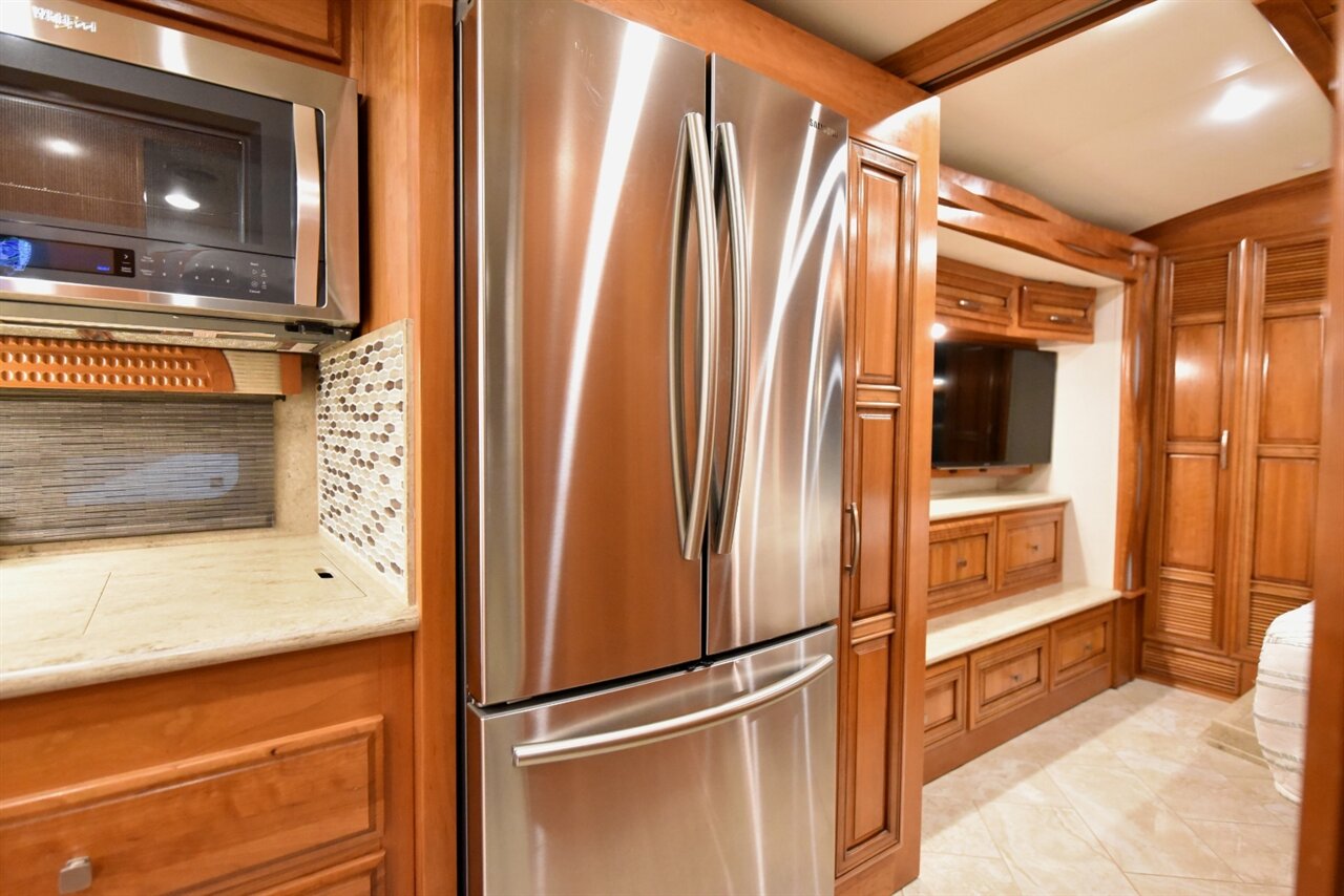 2018 Newmar New Aire 3343 - Photo 41 - Orange, CA 92867
