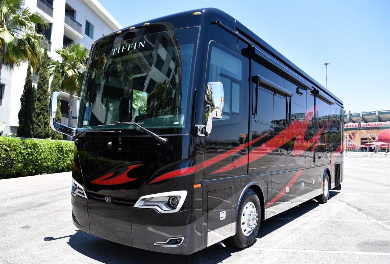 2021 Tiffin Allegro Bus 35CP   - Photo 11 - Orange, CA 92867