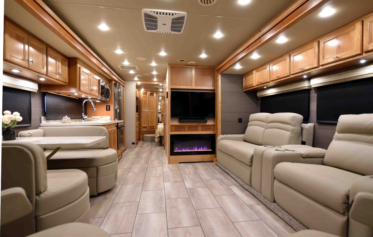 2022 Tiffin Allegro 33AL - Photo 29 - Orange, CA 92867