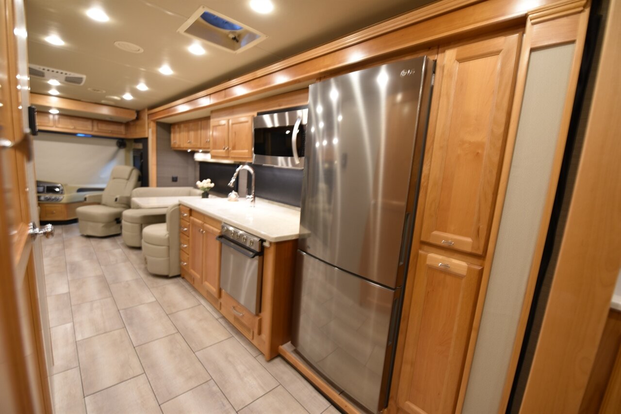 2022 Tiffin Allegro 33AL - Photo 40 - Orange, CA 92867