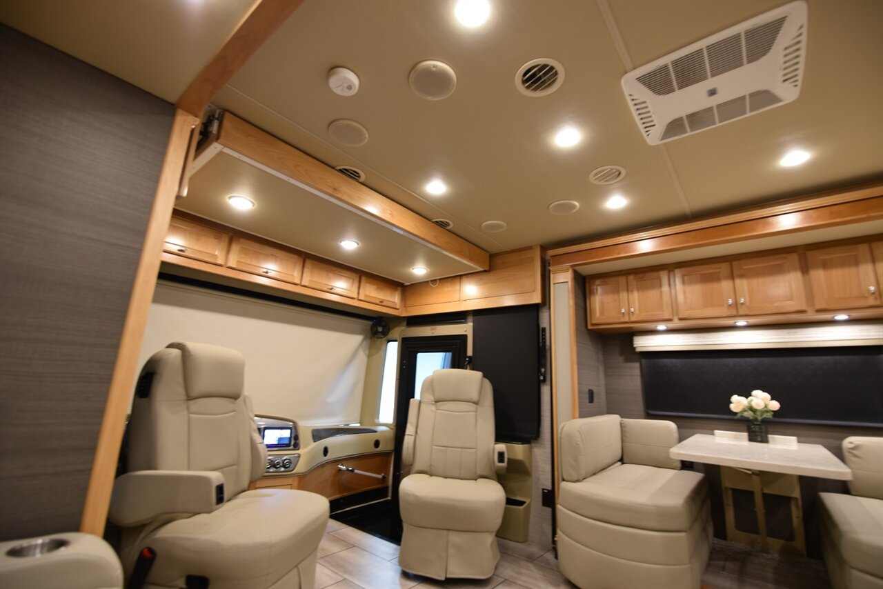 2022 Tiffin Allegro 33AL - Photo 49 - Orange, CA 92867