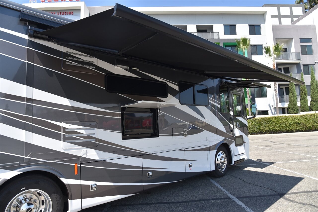 2022 Tiffin Allegro 33AL - Photo 18 - Orange, CA 92867
