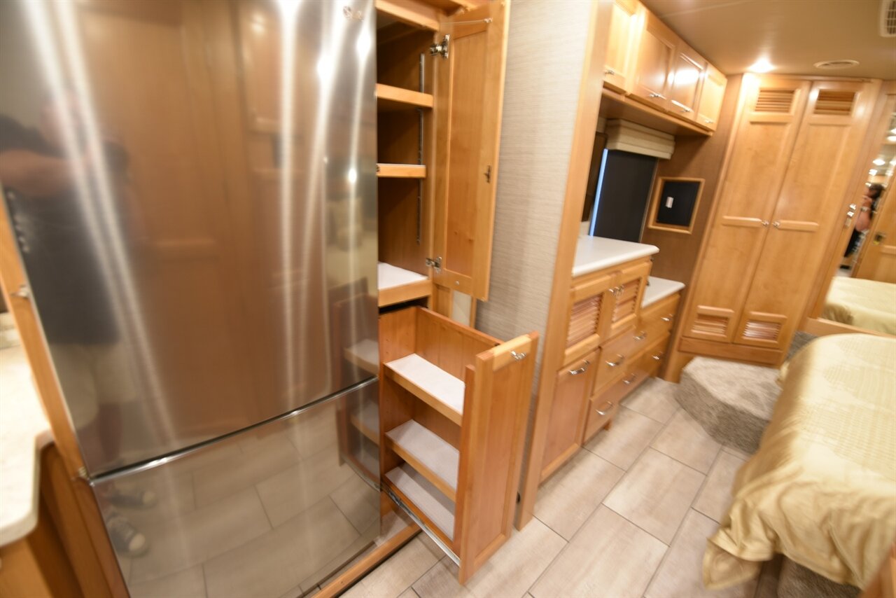 2022 Tiffin Allegro 33AL - Photo 39 - Orange, CA 92867