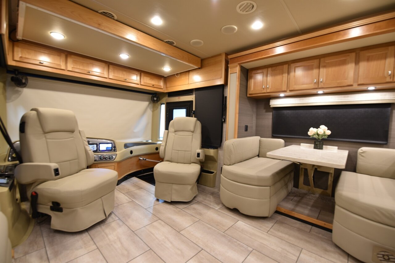 2022 Tiffin Allegro 33AL - Photo 48 - Orange, CA 92867