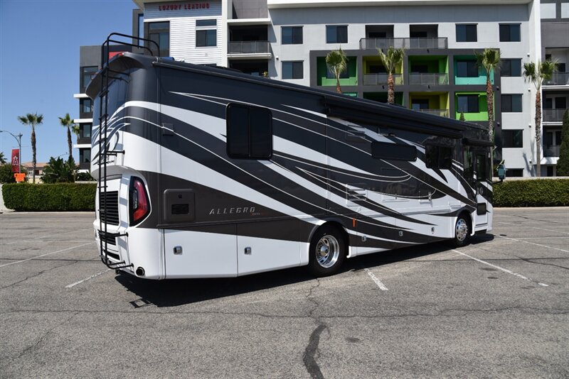 2022 Tiffin Allegro 33AL - Photo 1 - Orange, CA 92867