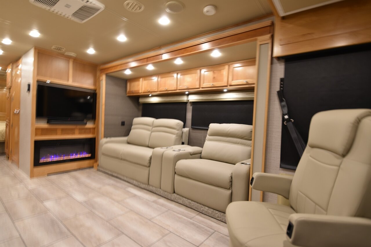 2022 Tiffin Allegro 33AL - Photo 30 - Orange, CA 92867
