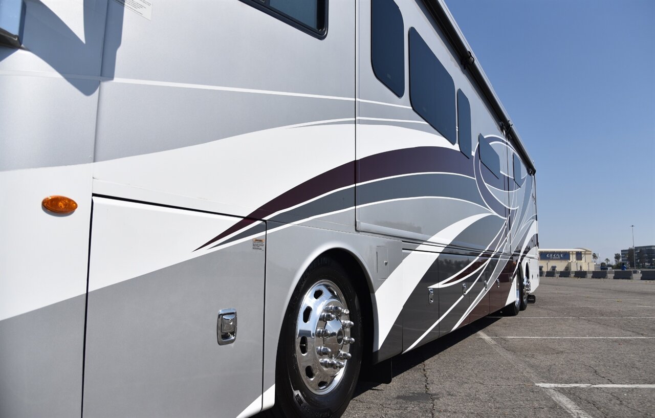 2021 Fleetwood Discovery LXE 44S - Photo 15 - Orange, CA 92867