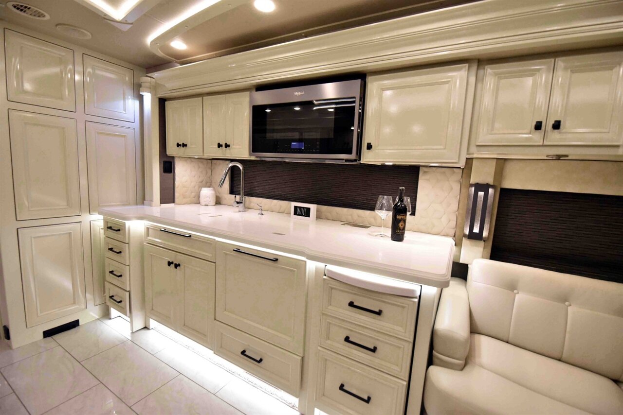 2022 TIFFIN ALLEGRO 45OP - Photo 21 - Orange, CA 92867