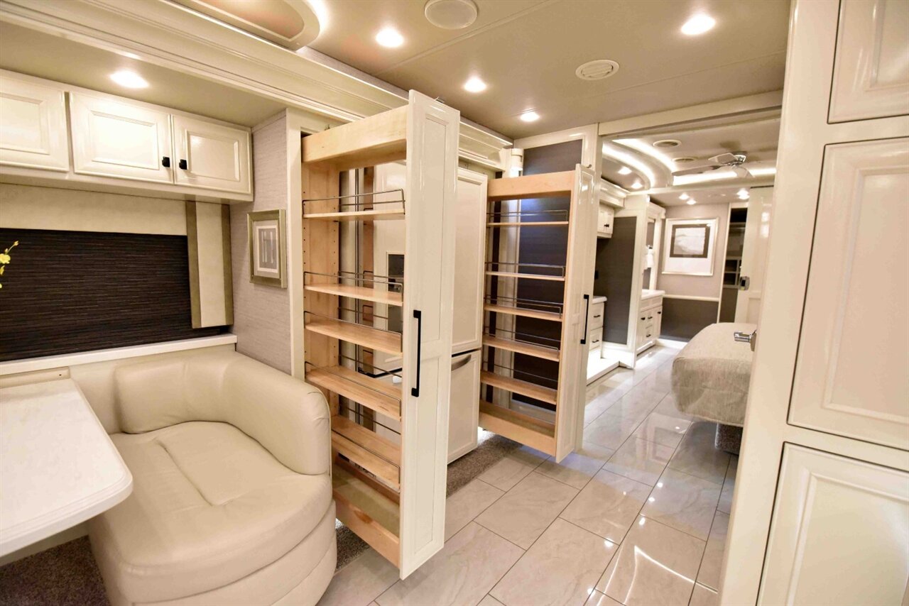 2022 TIFFIN ALLEGRO 45OP - Photo 26 - Orange, CA 92867