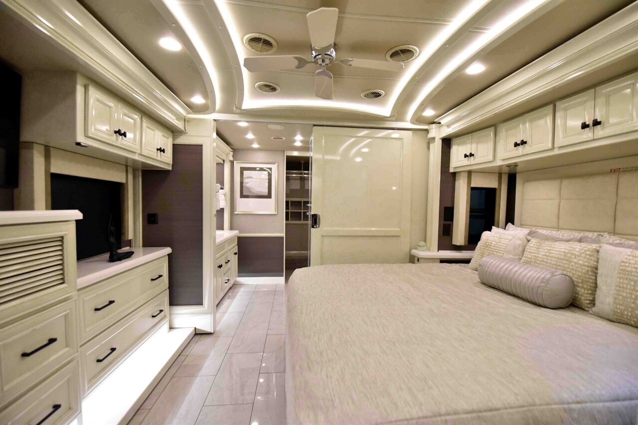 2022 TIFFIN ALLEGRO 45OP - Photo 29 - Orange, CA 92867