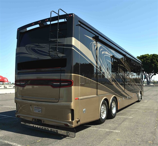 2022 TIFFIN ALLEGRO 45OP - Photo 2 - Orange, CA 92867
