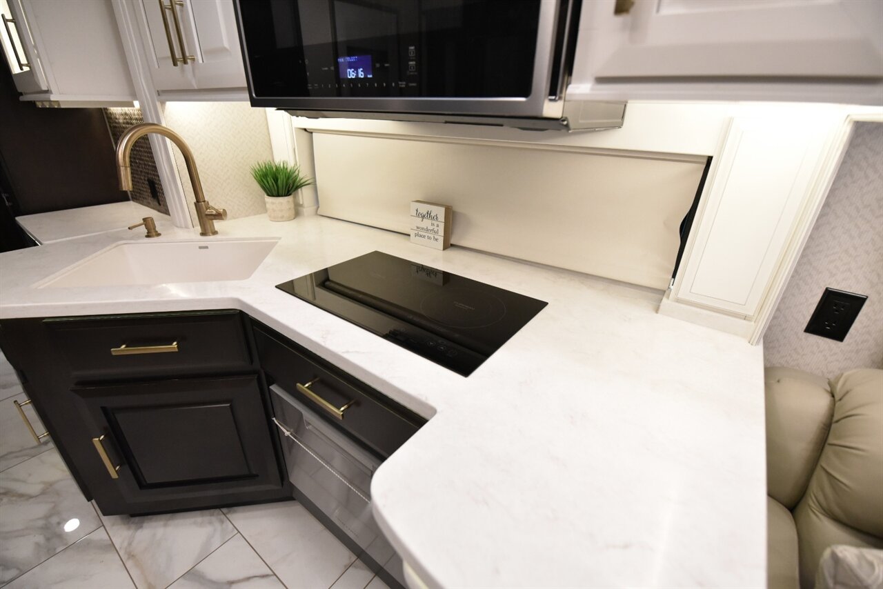 2022 Entegra Cornerstone   - Photo 34 - Orange, CA 92867