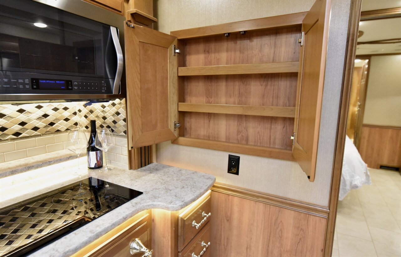 2018 Entegra Cornerstone 45W   - Photo 29 - Orange, CA 92867