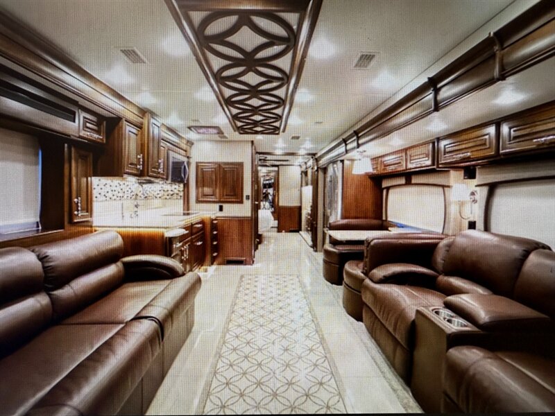2018 Entegra Cornerstone 45W - Photo 3 - Orange, CA 92867