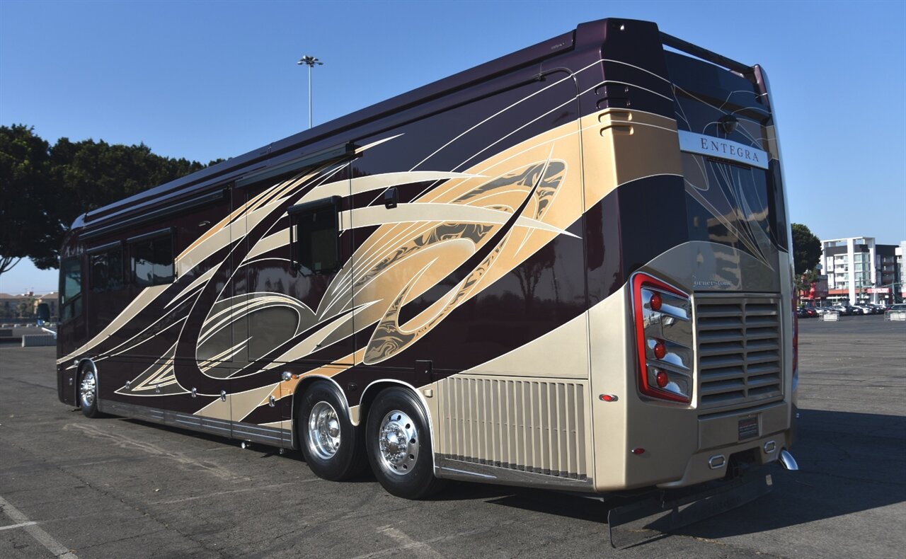 2018 Entegra Cornerstone 45W   - Photo 5 - Orange, CA 92867