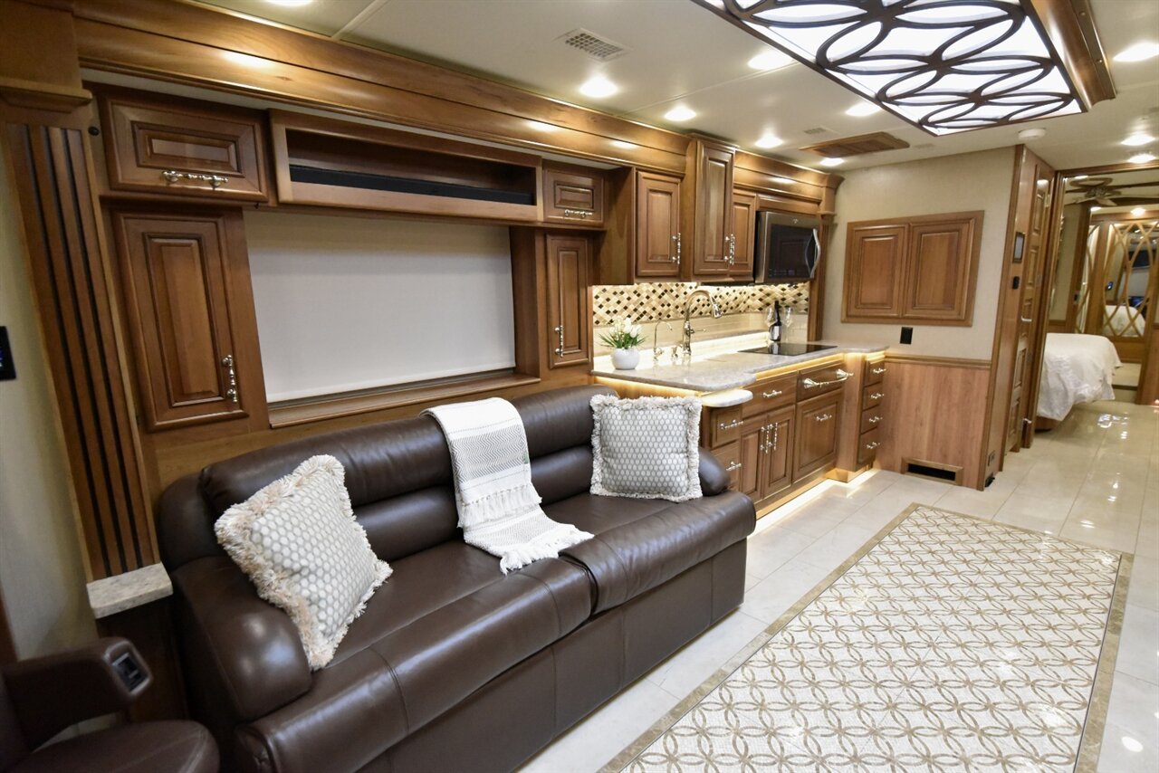 2018 Entegra Cornerstone 45W   - Photo 17 - Orange, CA 92867