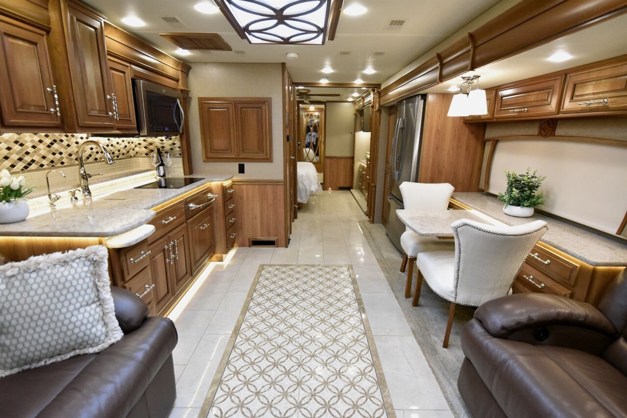 2018 Entegra Cornerstone 45W   - Photo 21 - Orange, CA 92867