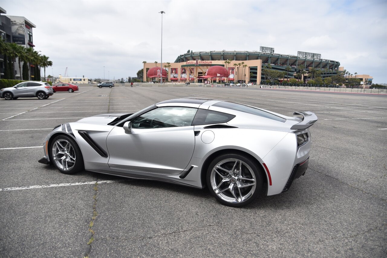 2019 Chevrolet Corvette ZR1   - Photo 8 - Orange, CA 92867