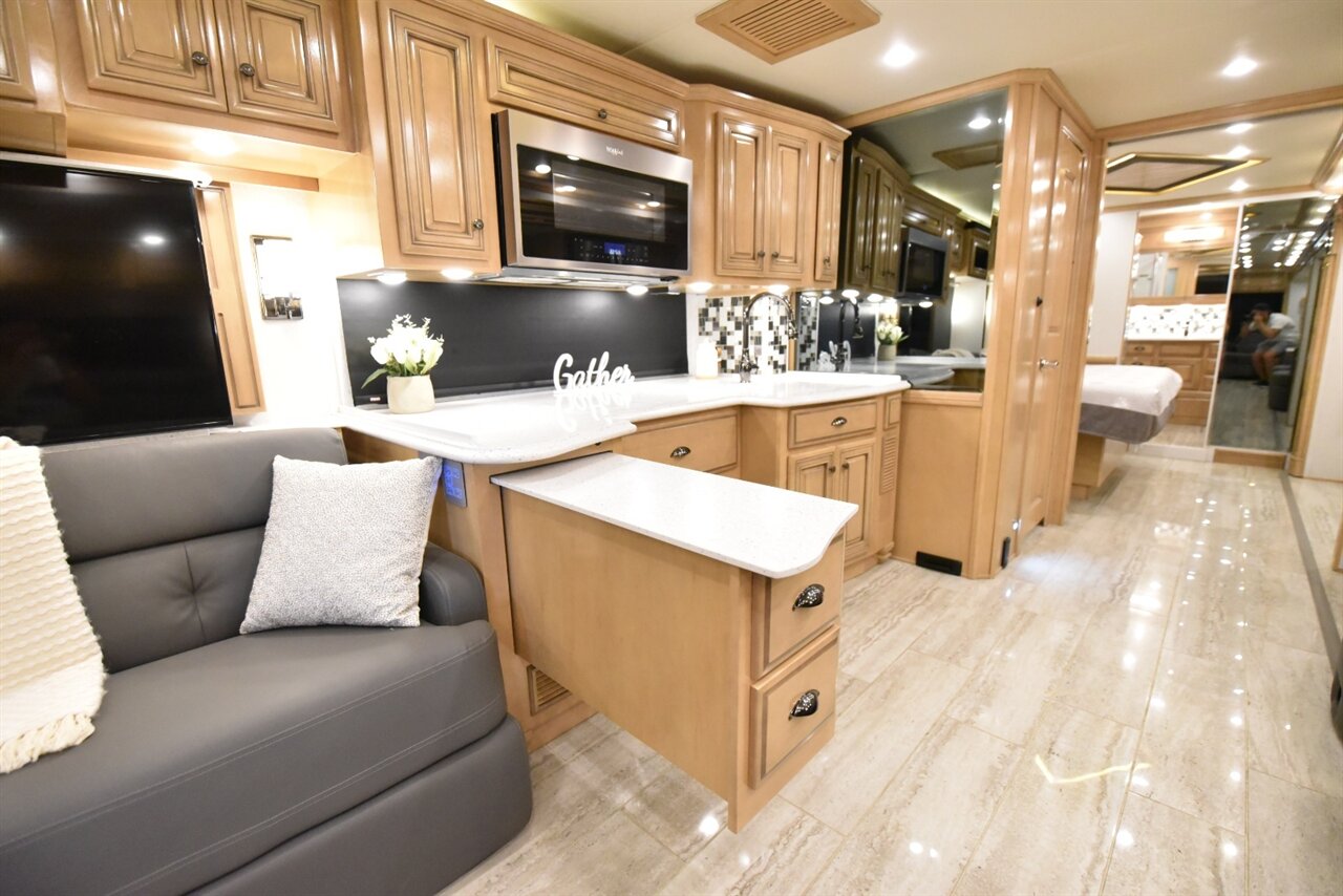 2020 Newmar Dutch Star 4081 - Photo 58 - Orange, CA 92867