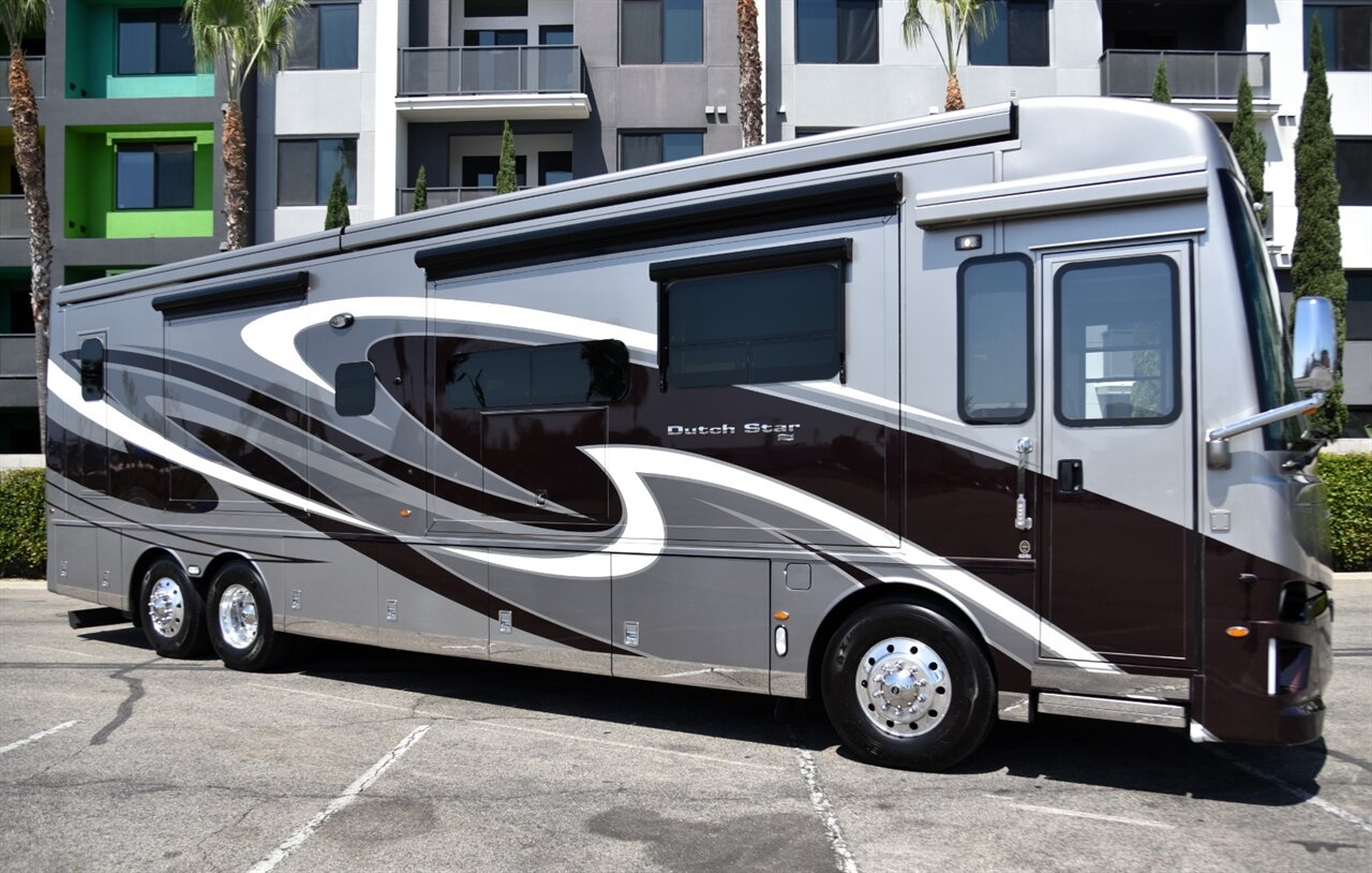 2020 Newmar Dutch Star 4081 - Photo 8 - Orange, CA 92867