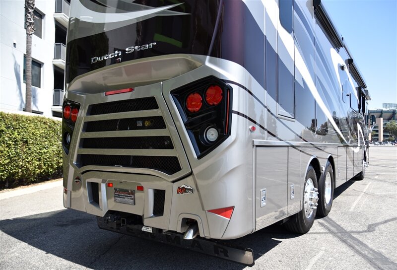 2020 Newmar Dutch Star 4081 - Photo 4 - Orange, CA 92867