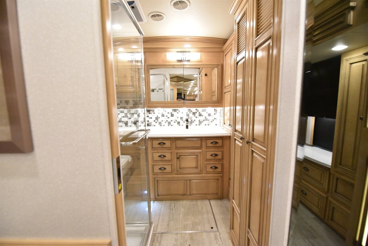 2020 Newmar Dutch Star 4081 - Photo 76 - Orange, CA 92867