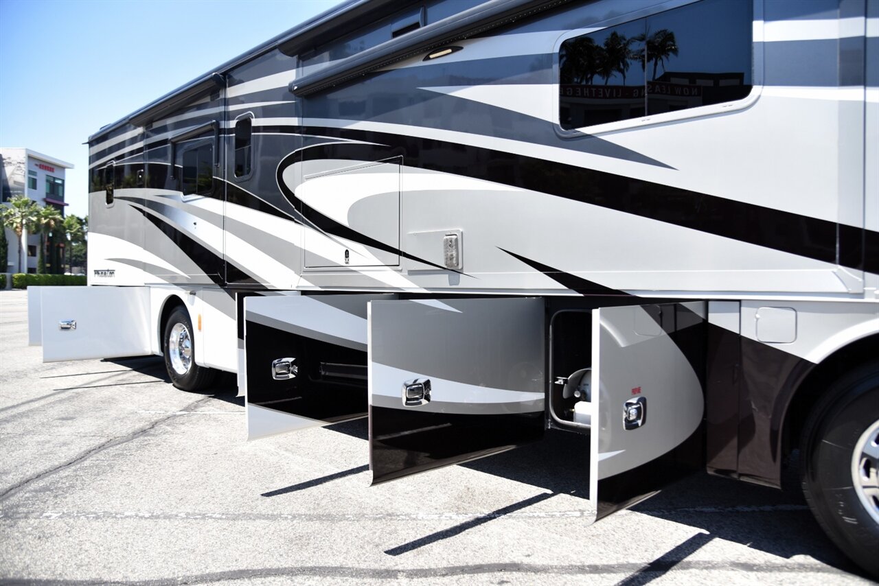 2017 Tiffin Phaeton 40QBH - Photo 22 - Orange, CA 92867