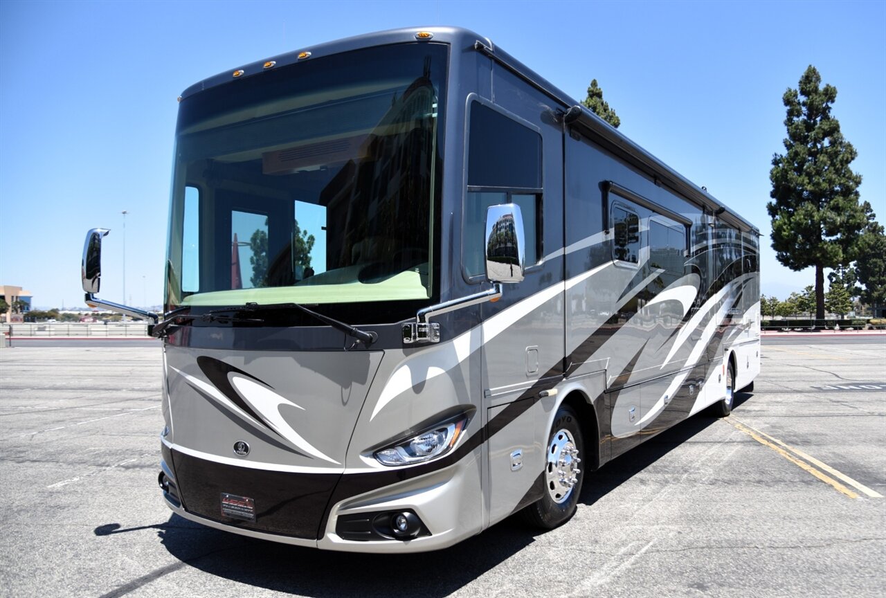 2017 Tiffin Phaeton 40QBH - Photo 16 - Orange, CA 92867