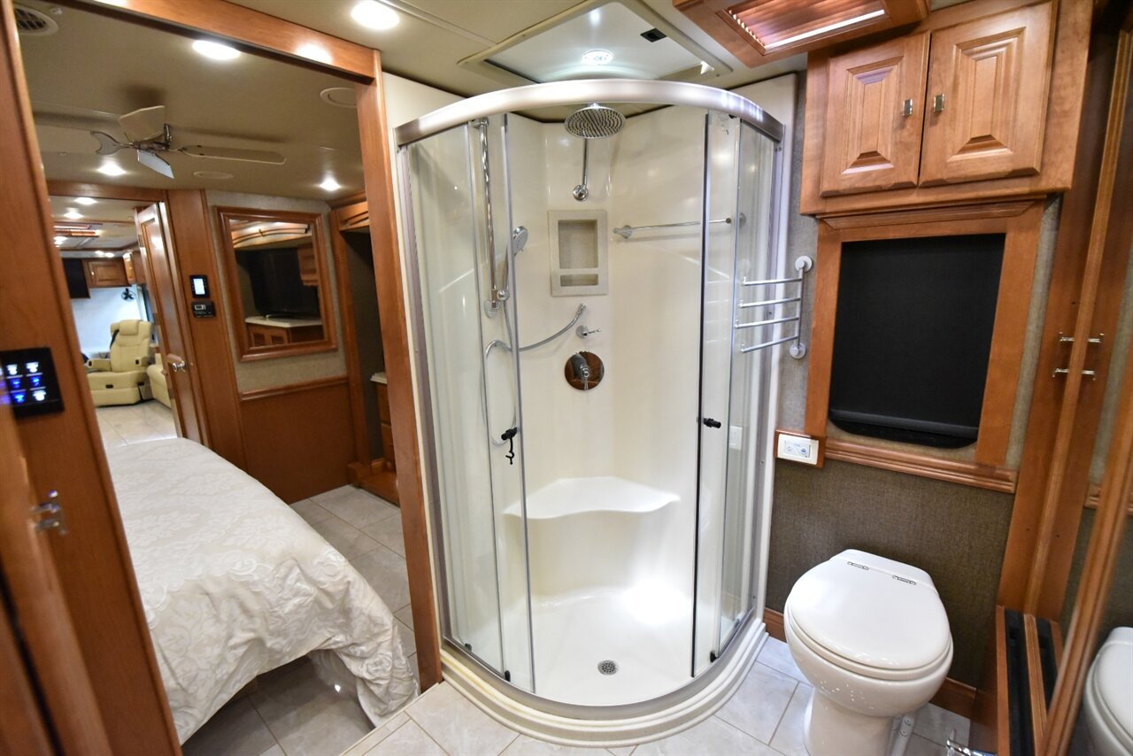 2017 Tiffin Phaeton 40QBH - Photo 82 - Orange, CA 92867