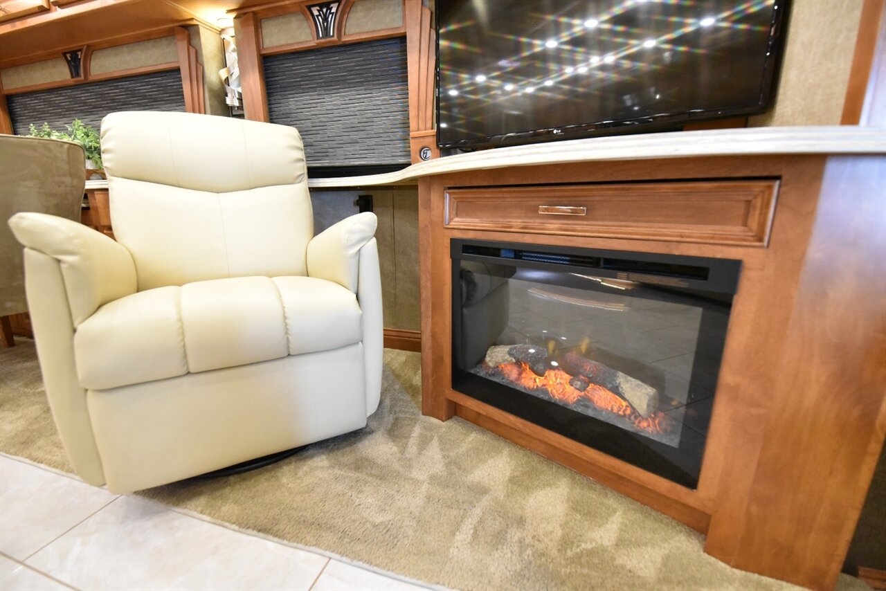 2017 Tiffin Phaeton 40QBH - Photo 55 - Orange, CA 92867