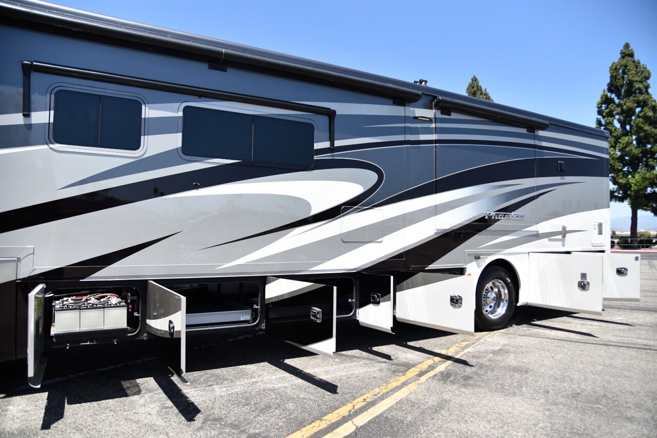 2017 Tiffin Phaeton 40QBH - Photo 35 - Orange, CA 92867