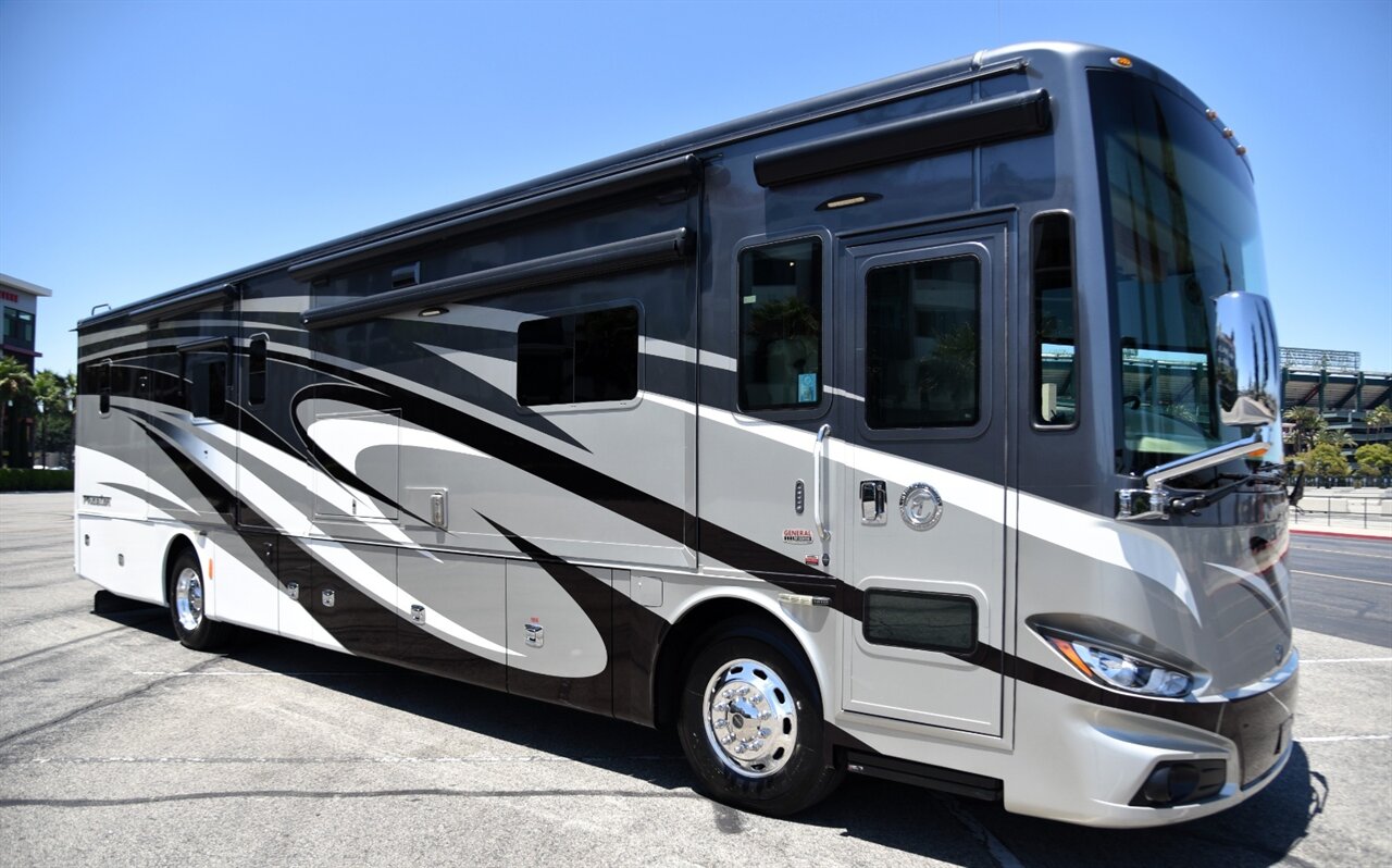 2017 Tiffin Phaeton 40QBH - Photo 6 - Orange, CA 92867