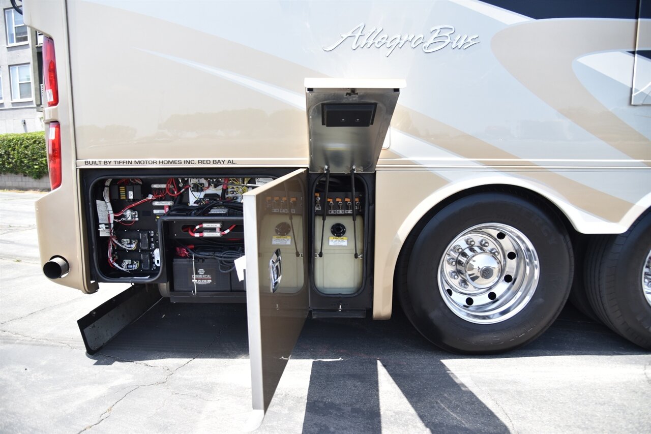 2013 Tiffin Allegro Bus 45LP   - Photo 22 - Orange, CA 92867