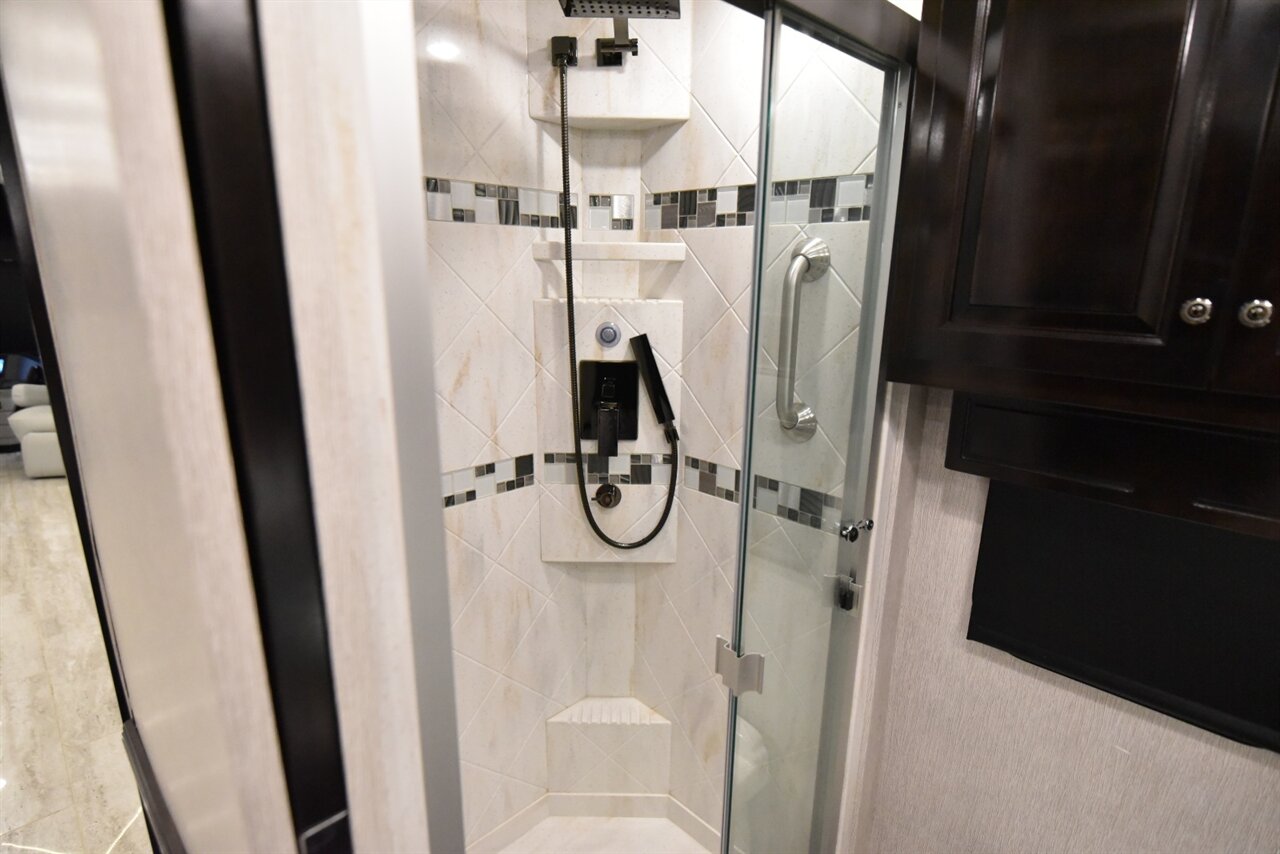 2022 Newmar Dutch Star   - Photo 65 - Orange, CA 92867