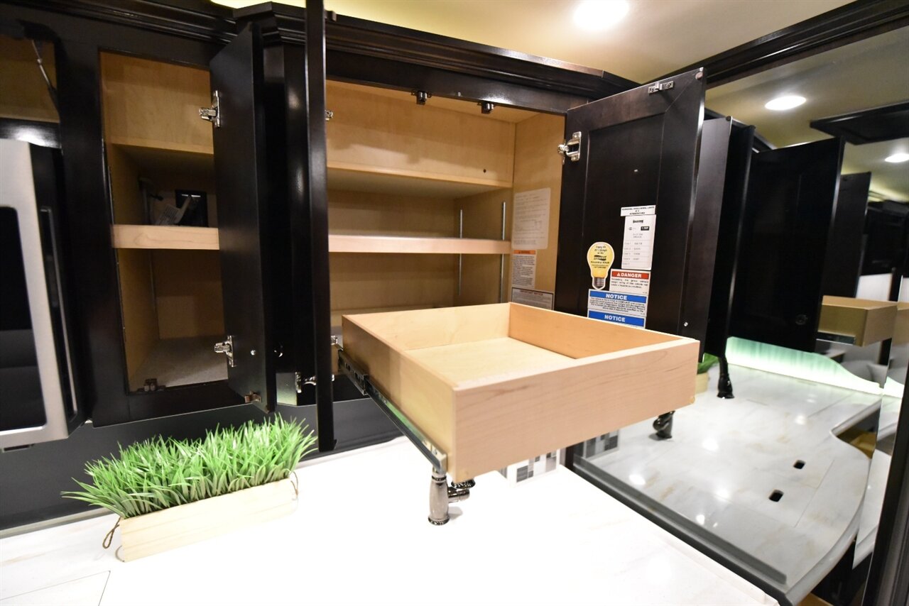 2022 Newmar Dutch Star   - Photo 57 - Orange, CA 92867