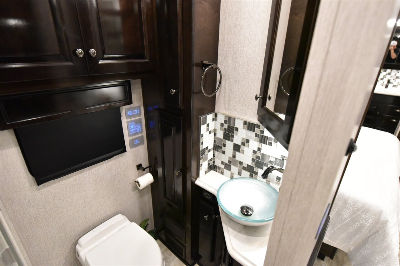 2022 Newmar Dutch Star   - Photo 66 - Orange, CA 92867